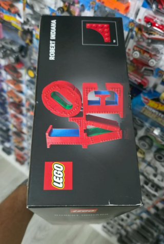 LEGO Art Robert Indiana LOVE
