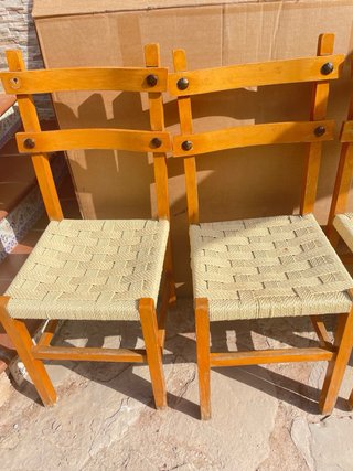 Mesa de comedor y 4 sillas