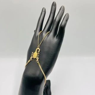 Pulsera Manita Escorpión 18K