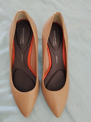 Zapatos de vestir.