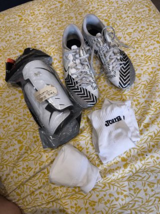 Botas fútbol niño E00S Mercury