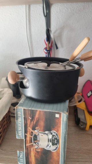 Máquina para fundir chocolate