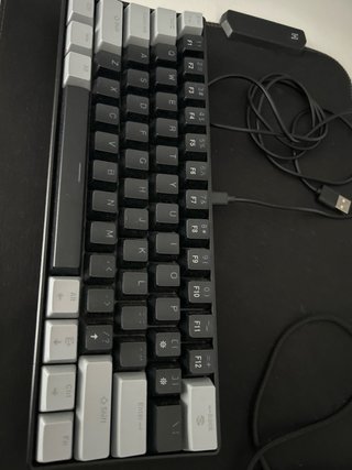 Ratón Gamer Negro con Diseño Hexagonal