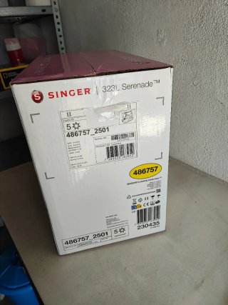 Máquina de coser SINGER 323L Serenade