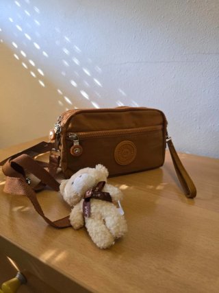 Bolso Bandolera Marrón Camel Gigi Bags + Peluche