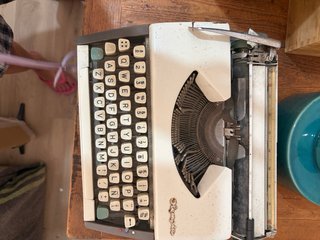 Máquina de escribir vintage Olympia