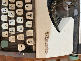 Máquina de escribir vintage Olympia