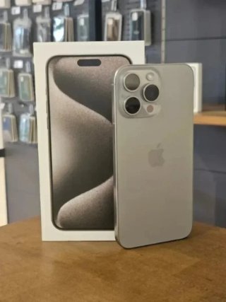 IPHONE 15 PRO MAX 256GB TITANIO BATERIA 88%