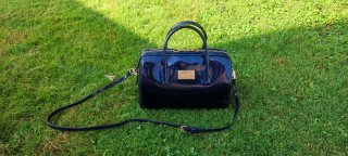 Bolso Bimba y Lola charol azul marino original