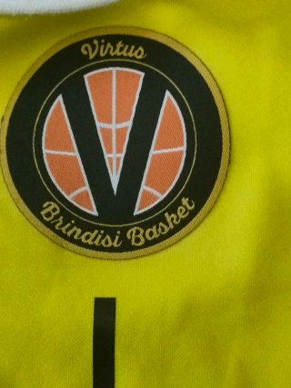 Felpa Errea Virtus basket Brindisi