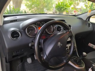 Peugeot 308 2012