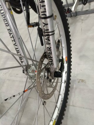 Bicicleta Cannondale F600