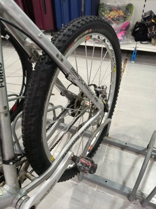 Bicicleta Cannondale F600