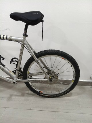 Bicicleta Cannondale F600