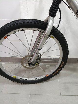 Bicicleta Cannondale F600