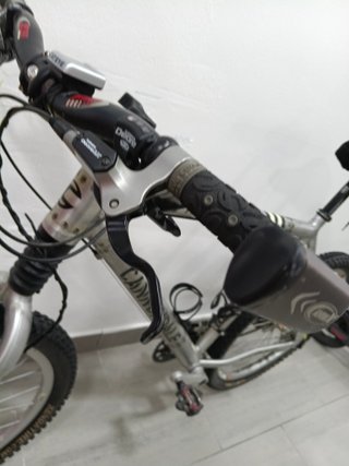 Bicicleta Cannondale F600
