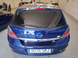 Opel Astra 2009