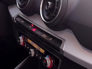 Audi Q2 DESIGN 30 TFSI 116CV