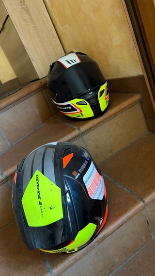 Casco MTHELMETS REVENGE 2 Rs Negro/Verde tallas LM