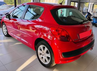 PEUGEOT 207 1.6 HDi 90 CV 5 Puertas – Año 2009