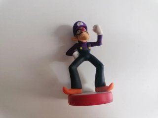 Amiibo Waluigi