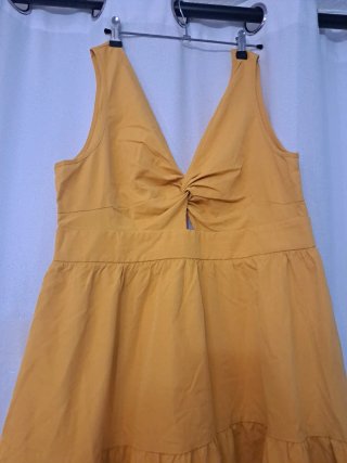 Vestido amarillo de verano largo color moztasa