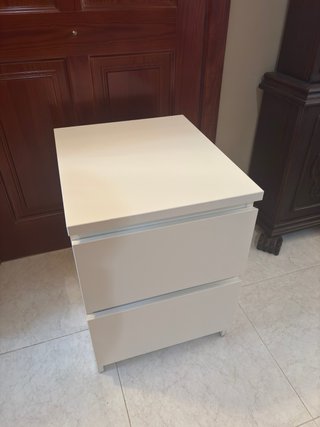 Mesita de noche ikea malm