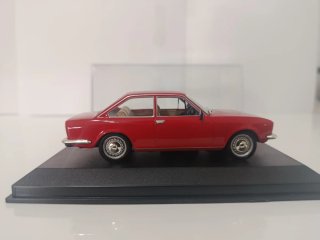 Coche de colección SEAT 124 Sport (1971)