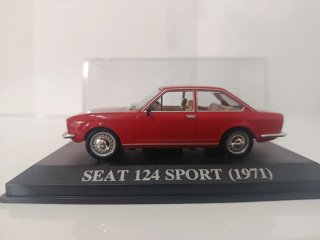 Coche de colección SEAT 124 Sport (1971)