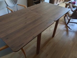 Mesa de comedor extensible de madera
