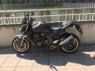 Kawasaki Z1000 Naked Negra 27.000 km