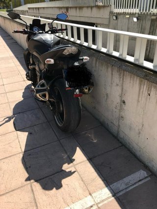 Kawasaki Z1000 Naked Negra 27.000 km