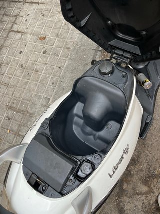 Piaggio Liberty 49cc 2T Blanca Precio negociable