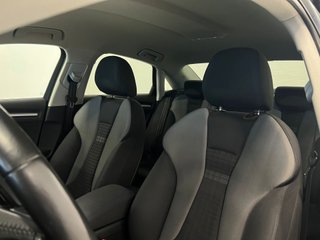 Audi A3 Sedán 1.8 TFSI 180cv S line Quattro S Tron
