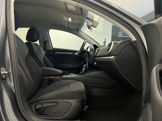 Audi A3 Sedán 1.8 TFSI 180cv S line Quattro S Tron