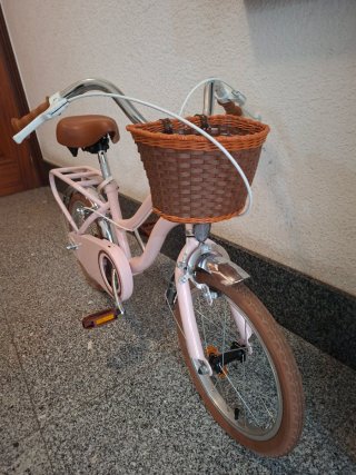 Bici niña 16 retro rosa con cesta