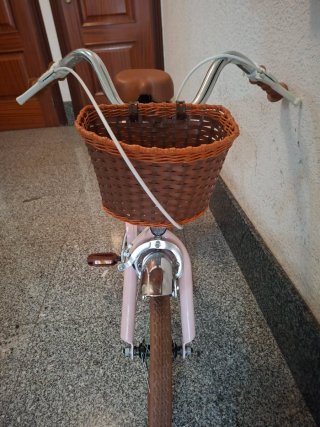 Bici niña 16 retro rosa con cesta