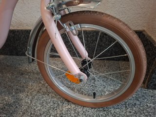Bici niña 16 retro rosa con cesta