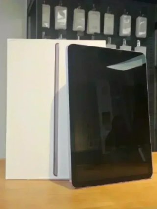 IPAD AIR 4TH GEN 64GB WIFI + CEL 99% BAT