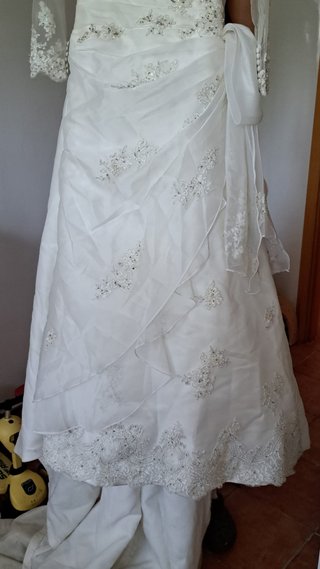 Vestido de novia blanco pronovias