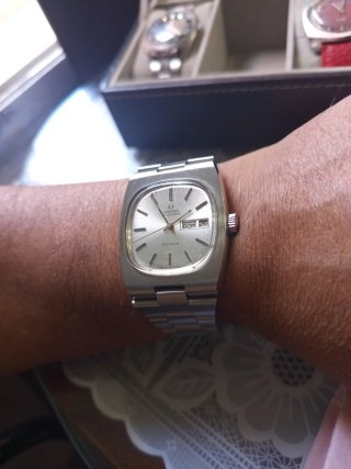 Omega Genève Automatico Giorno/Data