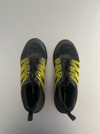 Zapatillas Salomon Montaña Negras/Amarillas