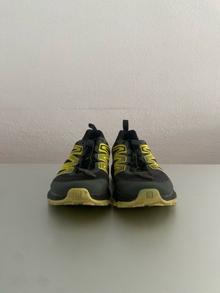 Zapatillas Salomon Montaña Negras/Amarillas