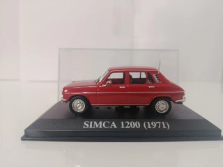 Coche de colección Simca 1200 (1971)