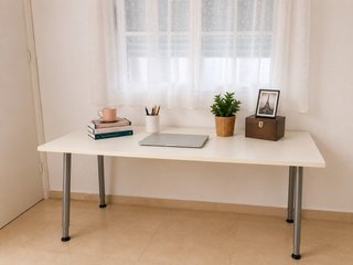 Escritorio blanco