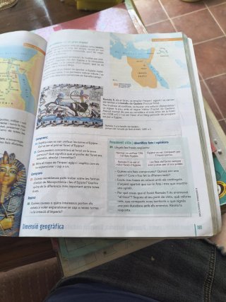 En xarxa GiH Geografía i Història 1 Educació Se...