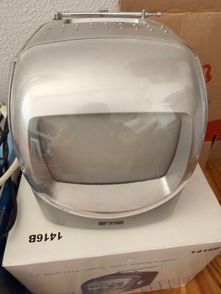 Televisor Portátil Vintage 5.5"