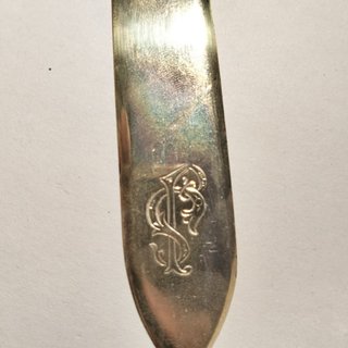 Cuchillo francés plata y oro