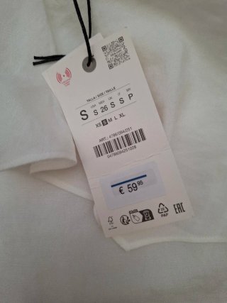 Vestido blanco Zara volante nuevo