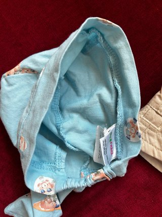 Set cappellino e bandana neonato